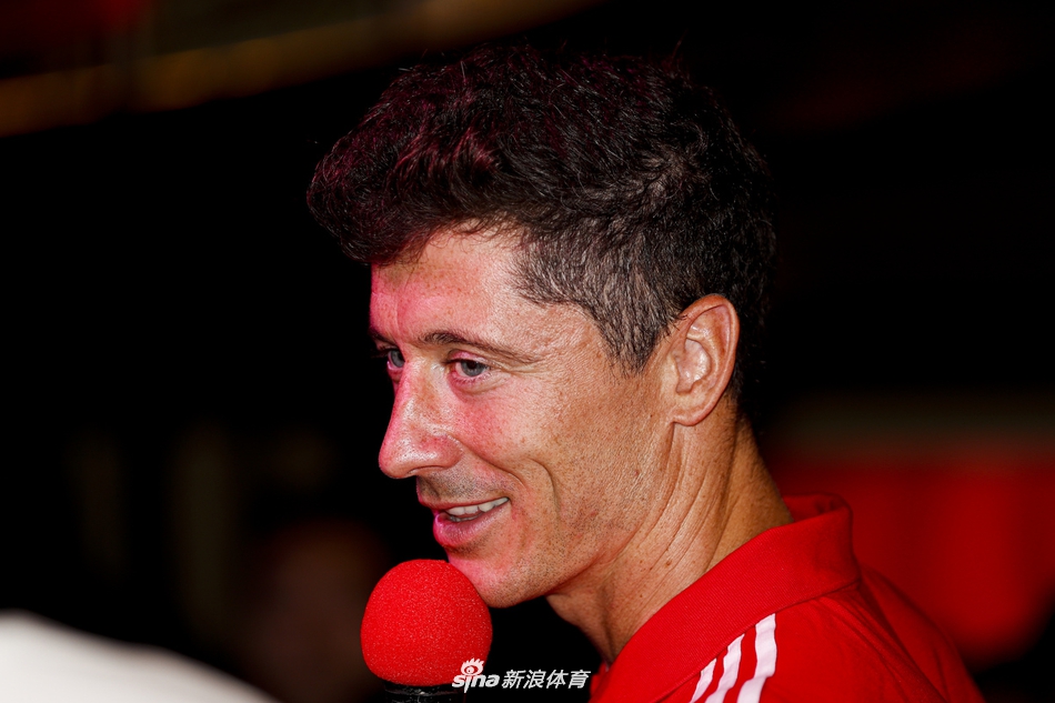 YABO-关于莱万多夫斯基遭遇十持续失利，篮网教练压力巨大！引发球迷热议的信息